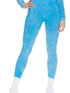 Beginning of Los Angeles seamless textured runners leggings